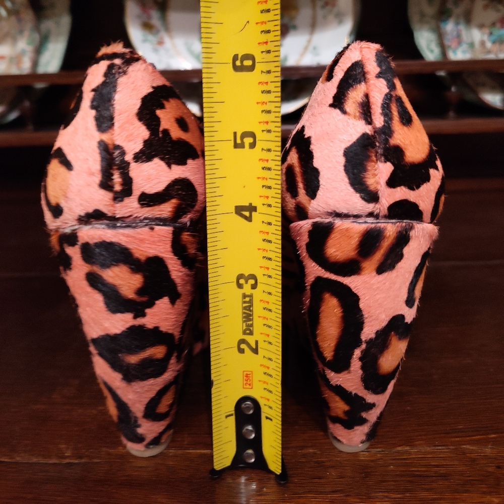 Pink Leopard/Cheetah Wedge Pumps - Picture 5 of 12